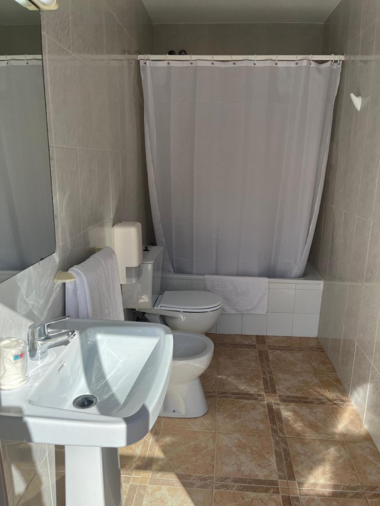 Hostal Barbate Ngoại thất bức ảnh